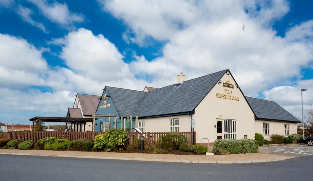 Sessile Oak, Llanelli By Marston'S Inns Luaran gambar